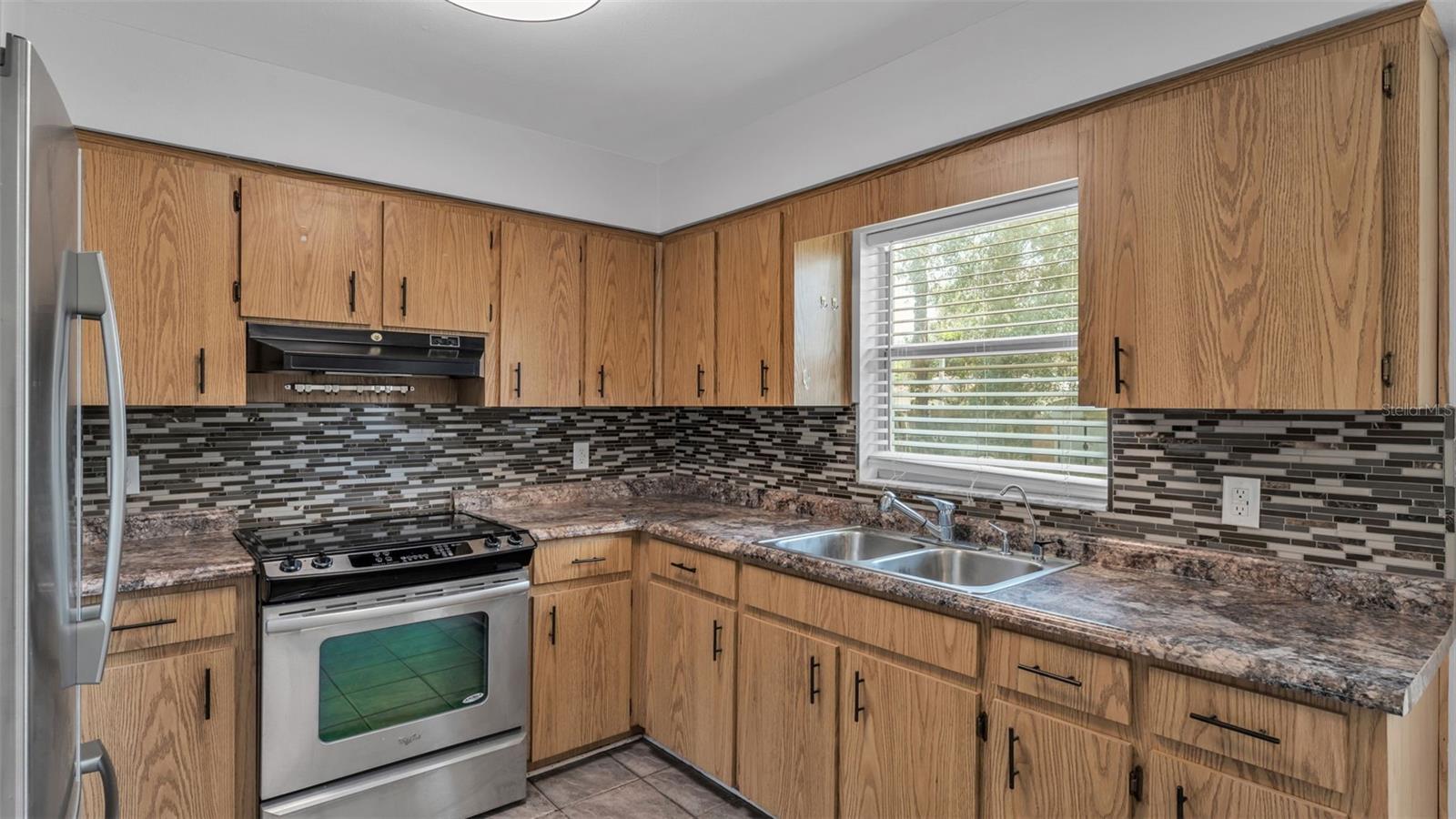 Listing photo id 6 for 5303 Duey Road