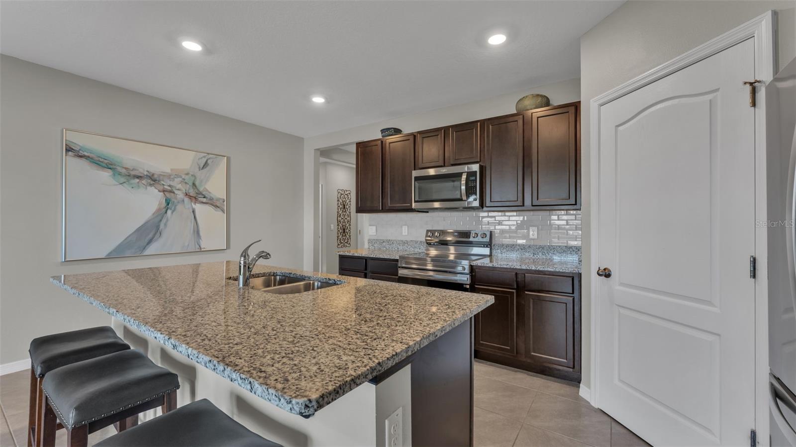 Image 5 of 40 For 2633 Galway Grove Way