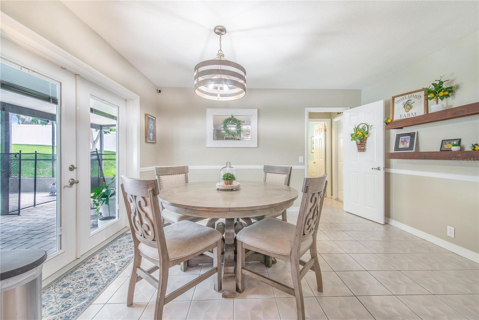 Image 23 of 67 For 20 Brevard Drive Se