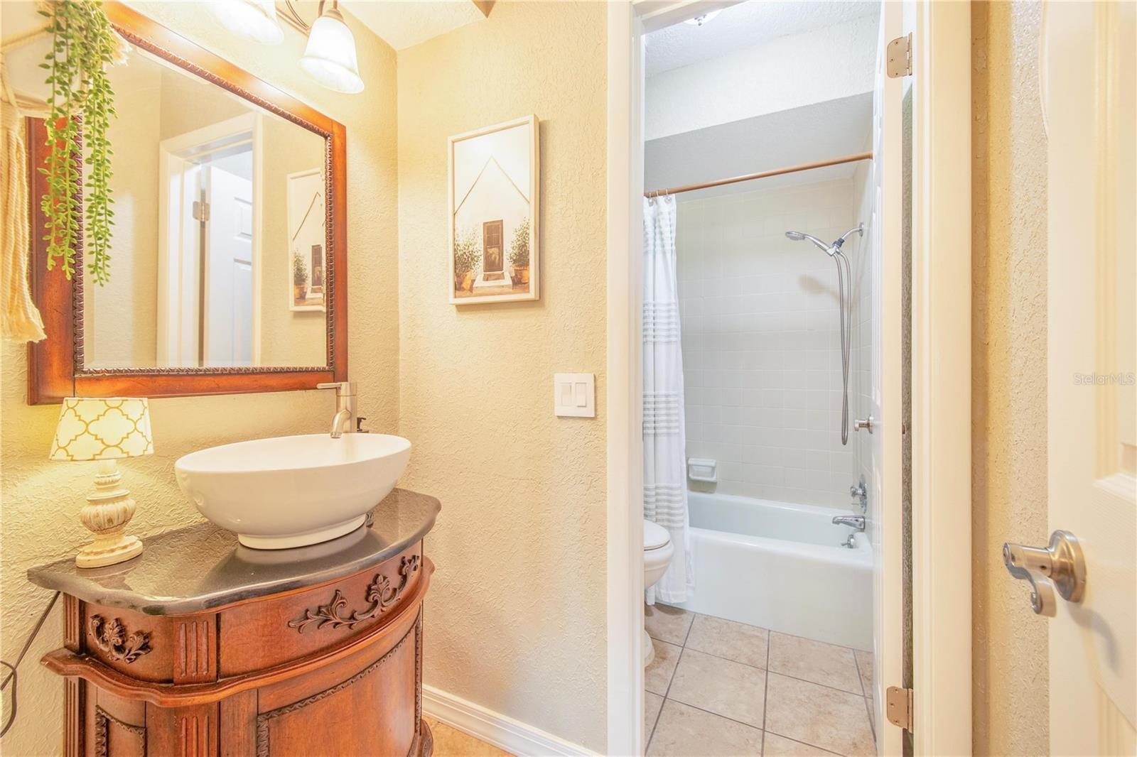 Image 32 of 67 For 20 Brevard Drive Se