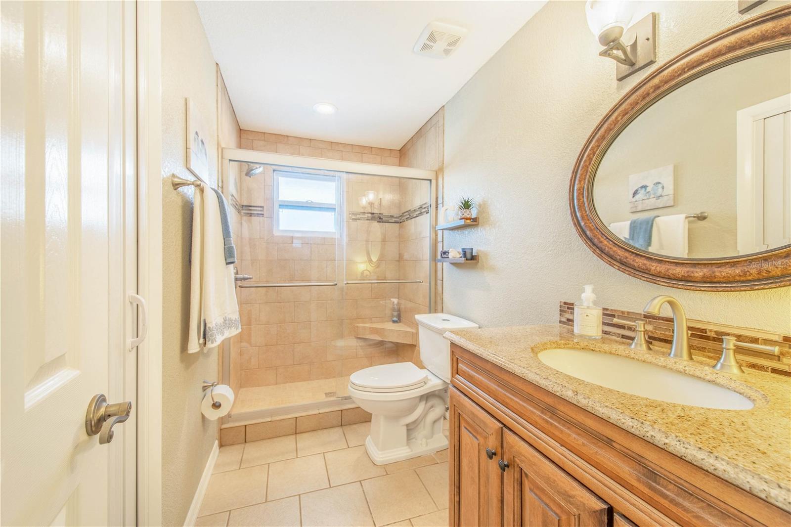 Image 38 of 67 For 20 Brevard Drive Se