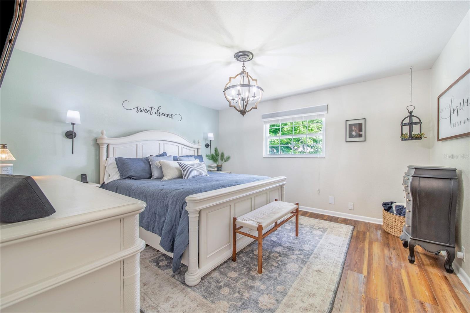 Image 39 of 67 For 20 Brevard Drive Se