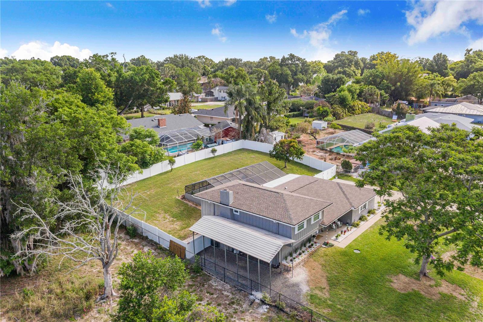 Image 4 of 67 For 20 Brevard Drive Se