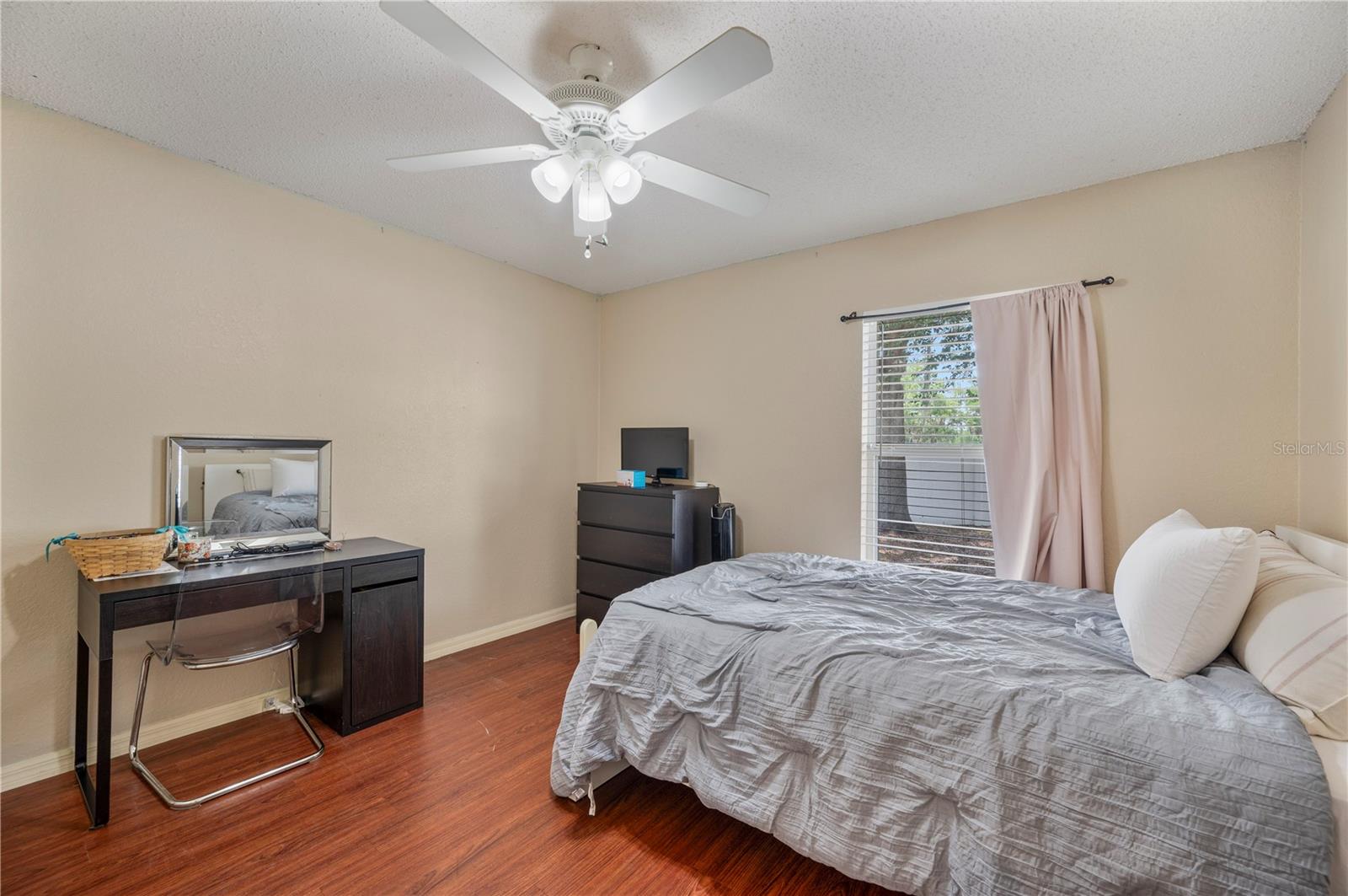 Image 22 of 30 For 3318 Merlot Drive