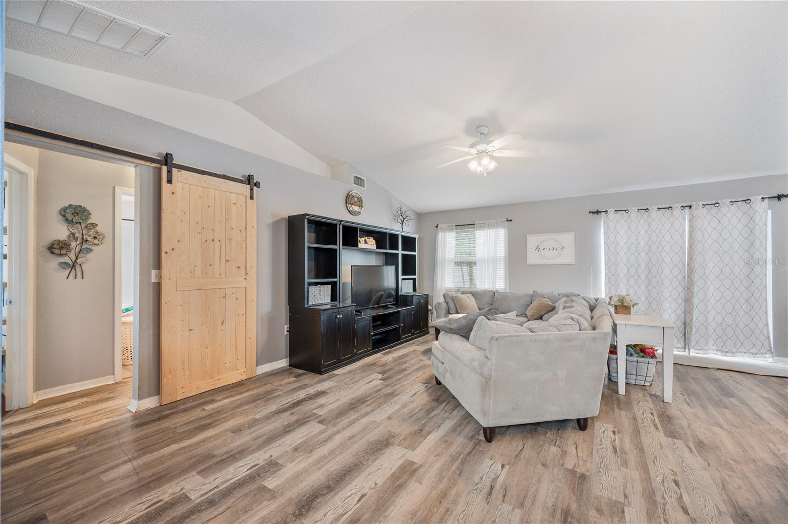 Image 6 of 30 For 3318 Merlot Drive