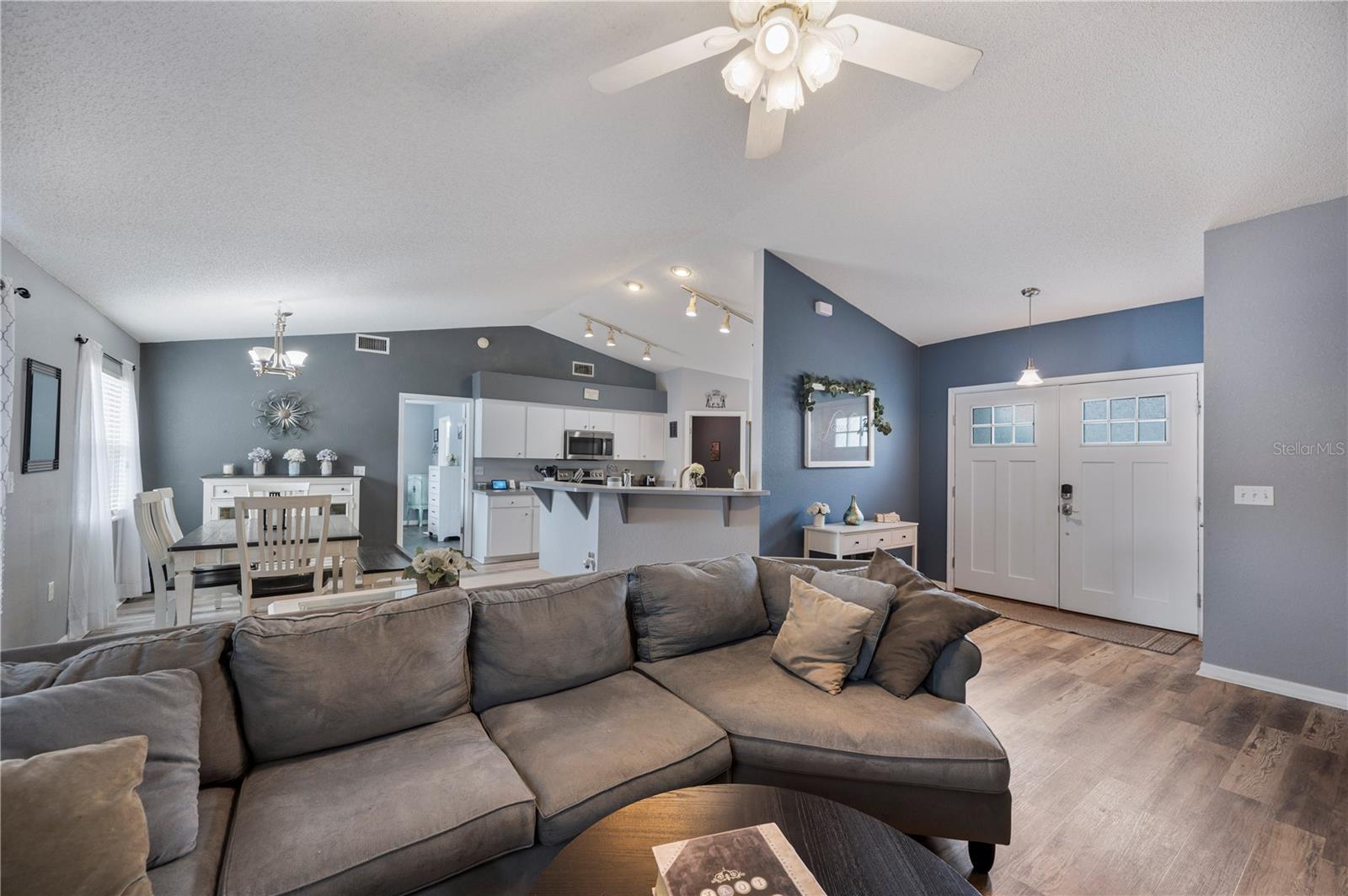 Image 8 of 30 For 3318 Merlot Drive