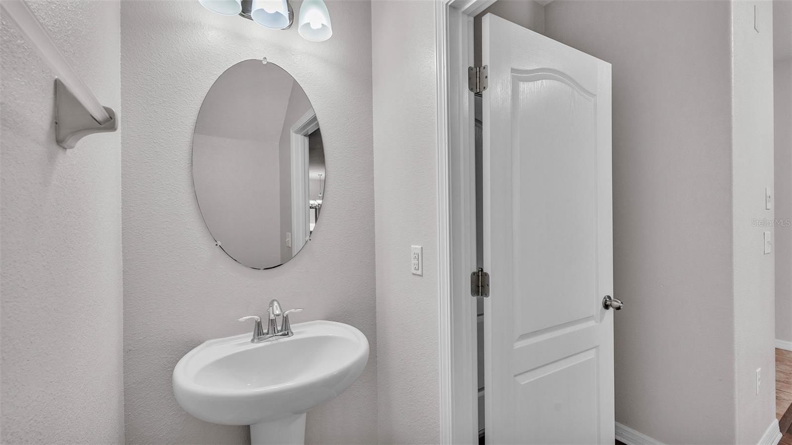 Image 12 of 30 For 2622 Lantern Hill Avenue