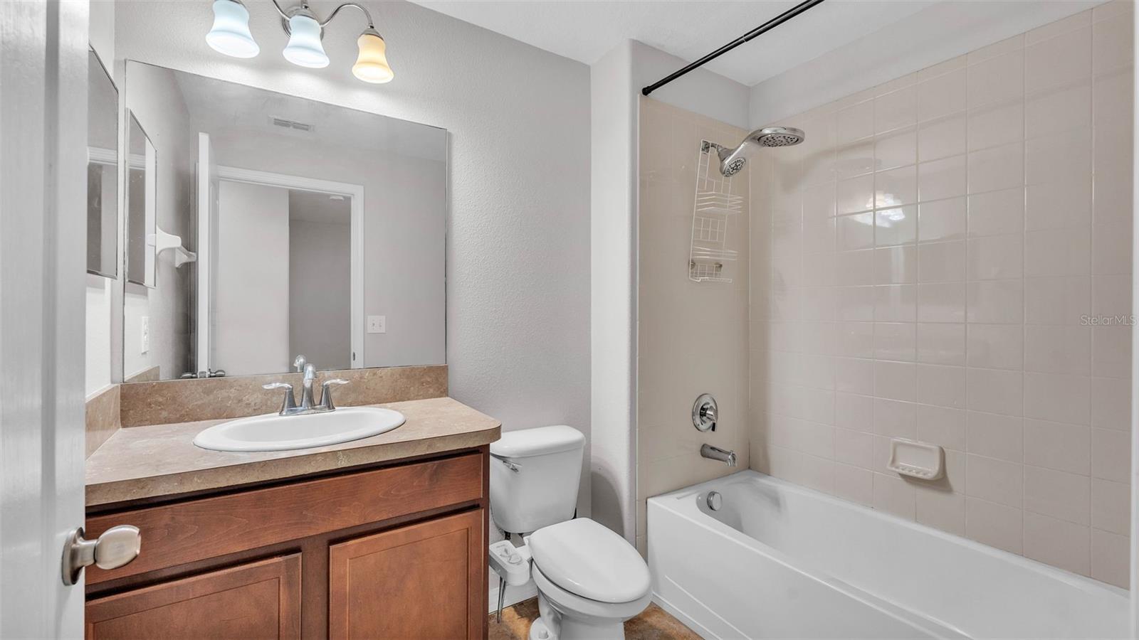 Image 18 of 30 For 2622 Lantern Hill Avenue