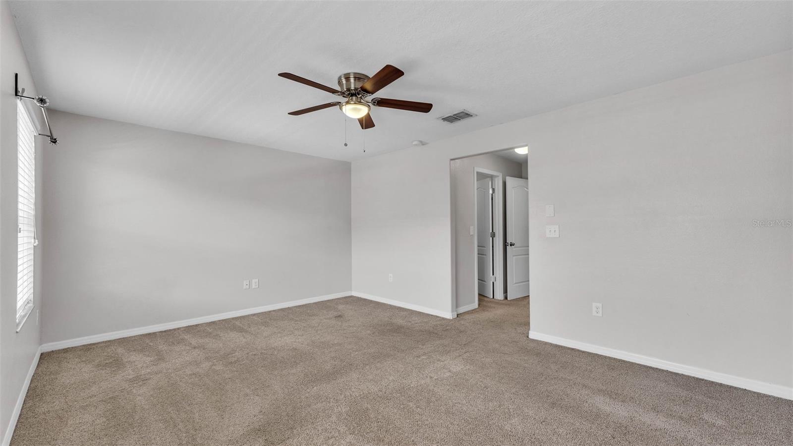 Image 21 of 30 For 2622 Lantern Hill Avenue