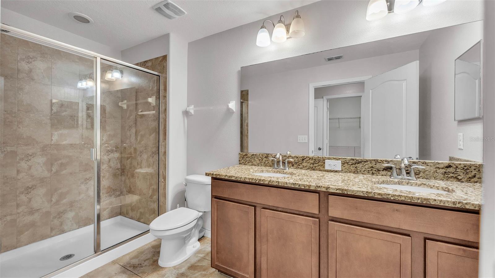 Image 24 of 30 For 2622 Lantern Hill Avenue