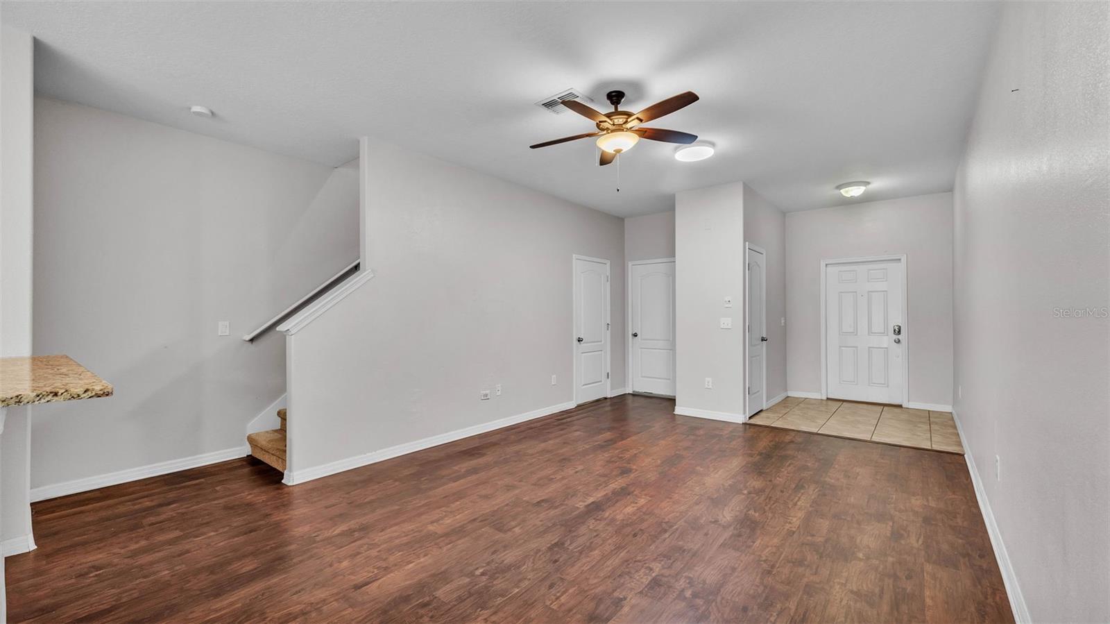 Image 5 of 30 For 2622 Lantern Hill Avenue