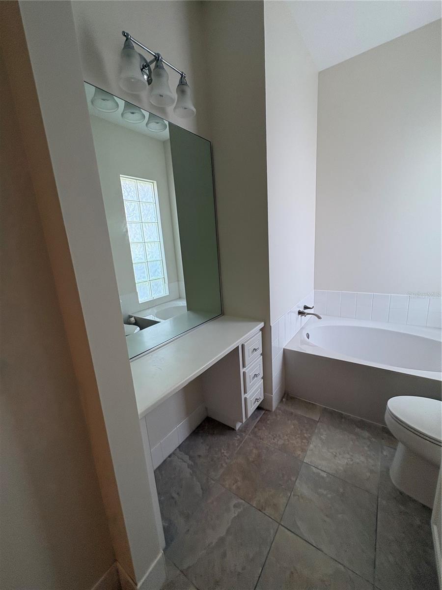 Image 14 of 27 For 11826 Gennaro Lane