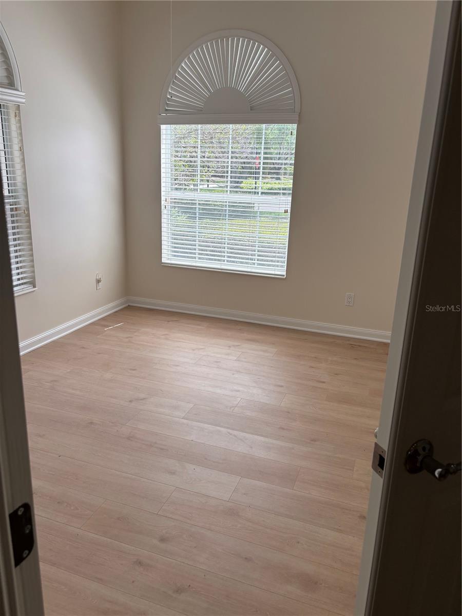 Image 19 of 27 For 11826 Gennaro Lane