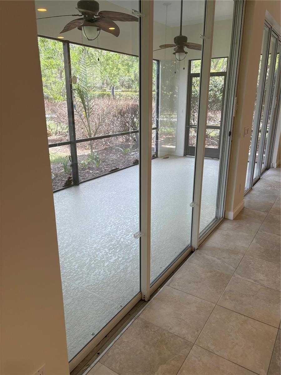 Image 9 of 27 For 11826 Gennaro Lane