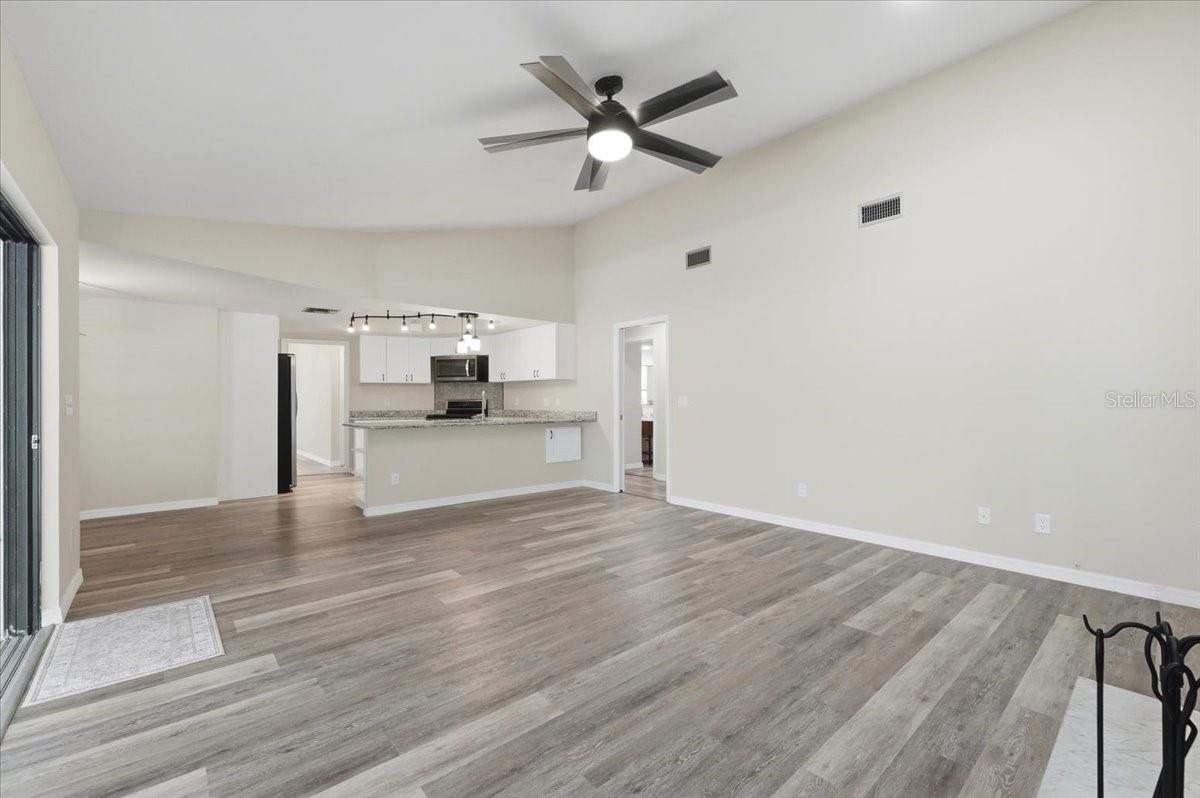 Image 11 of 55 For 2800 Hammock Drive