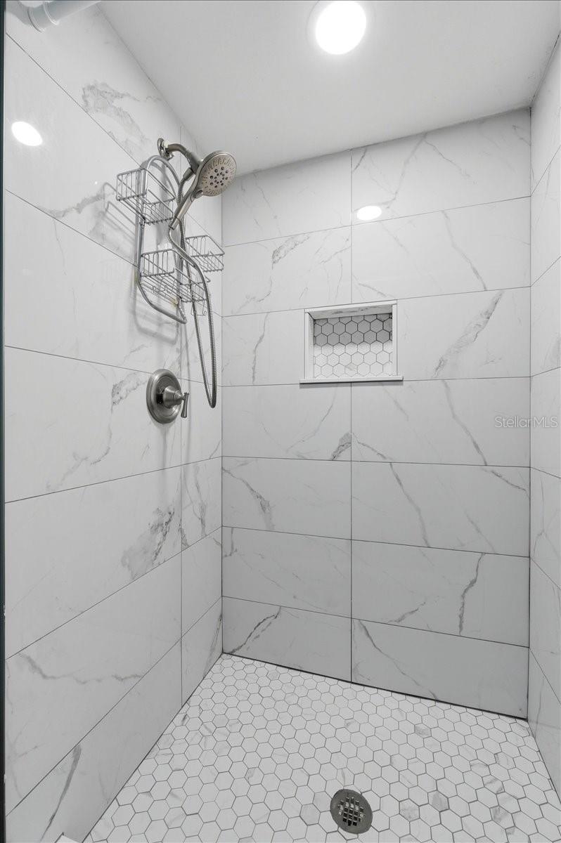 Image 25 of 55 For 2800 Hammock Drive