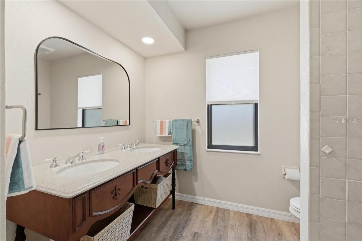 Image 33 of 55 For 2800 Hammock Drive