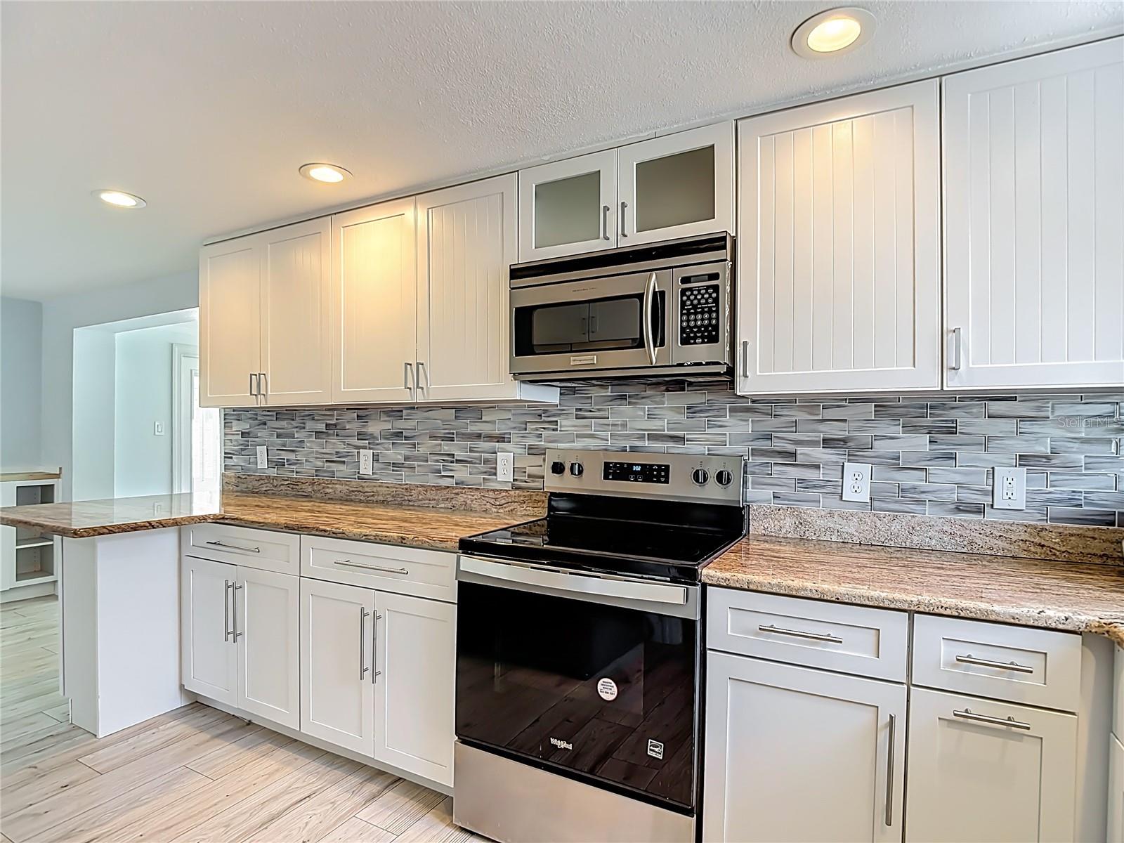 Image 13 of 58 For 4848 Shell Stream Boulevard