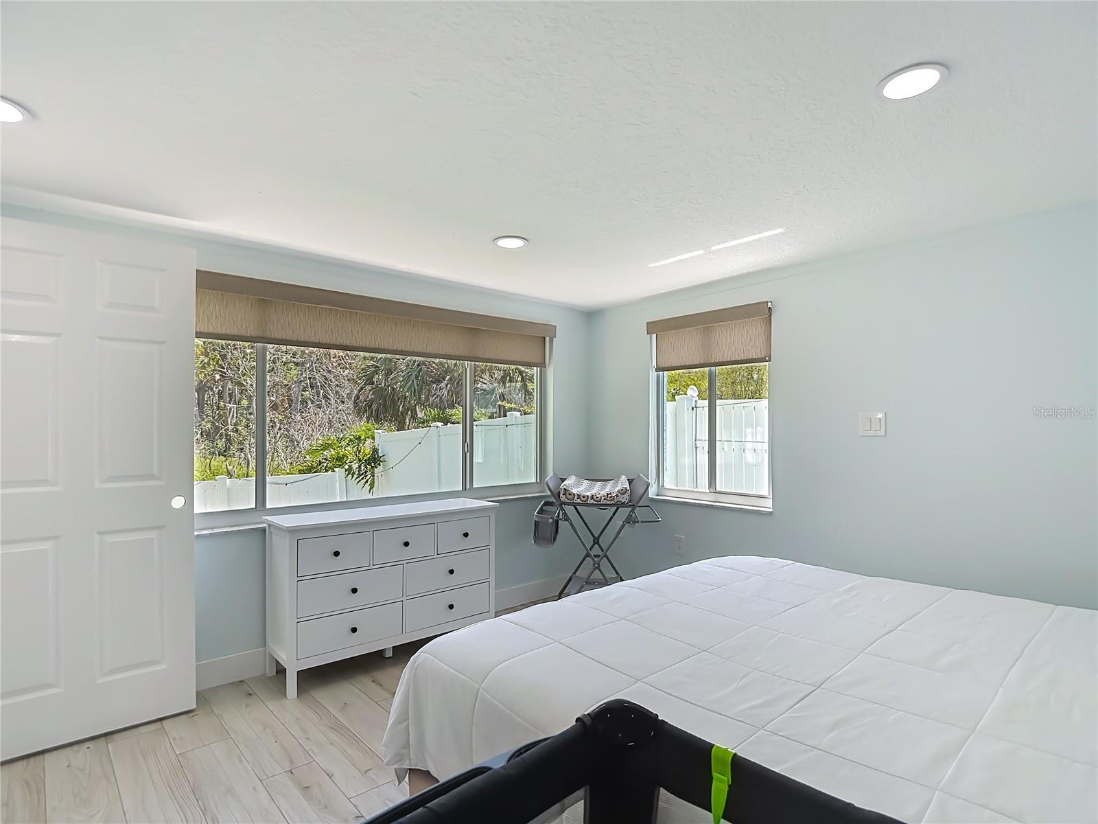 Image 23 of 58 For 4848 Shell Stream Boulevard