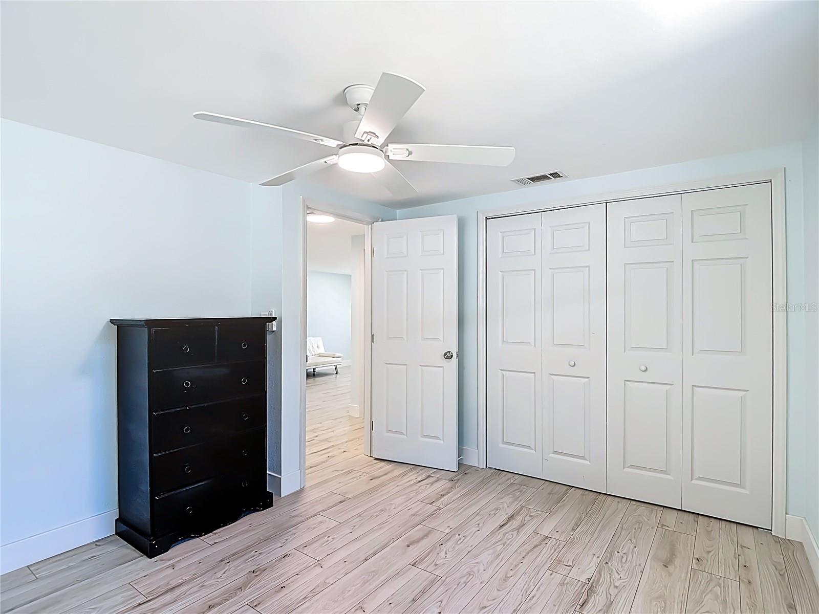 Image 26 of 58 For 4848 Shell Stream Boulevard