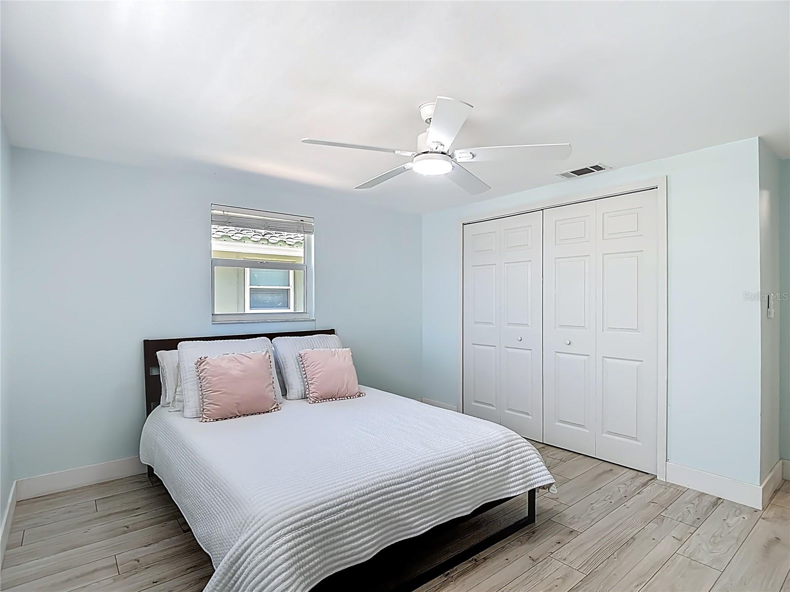 Image 32 of 58 For 4848 Shell Stream Boulevard