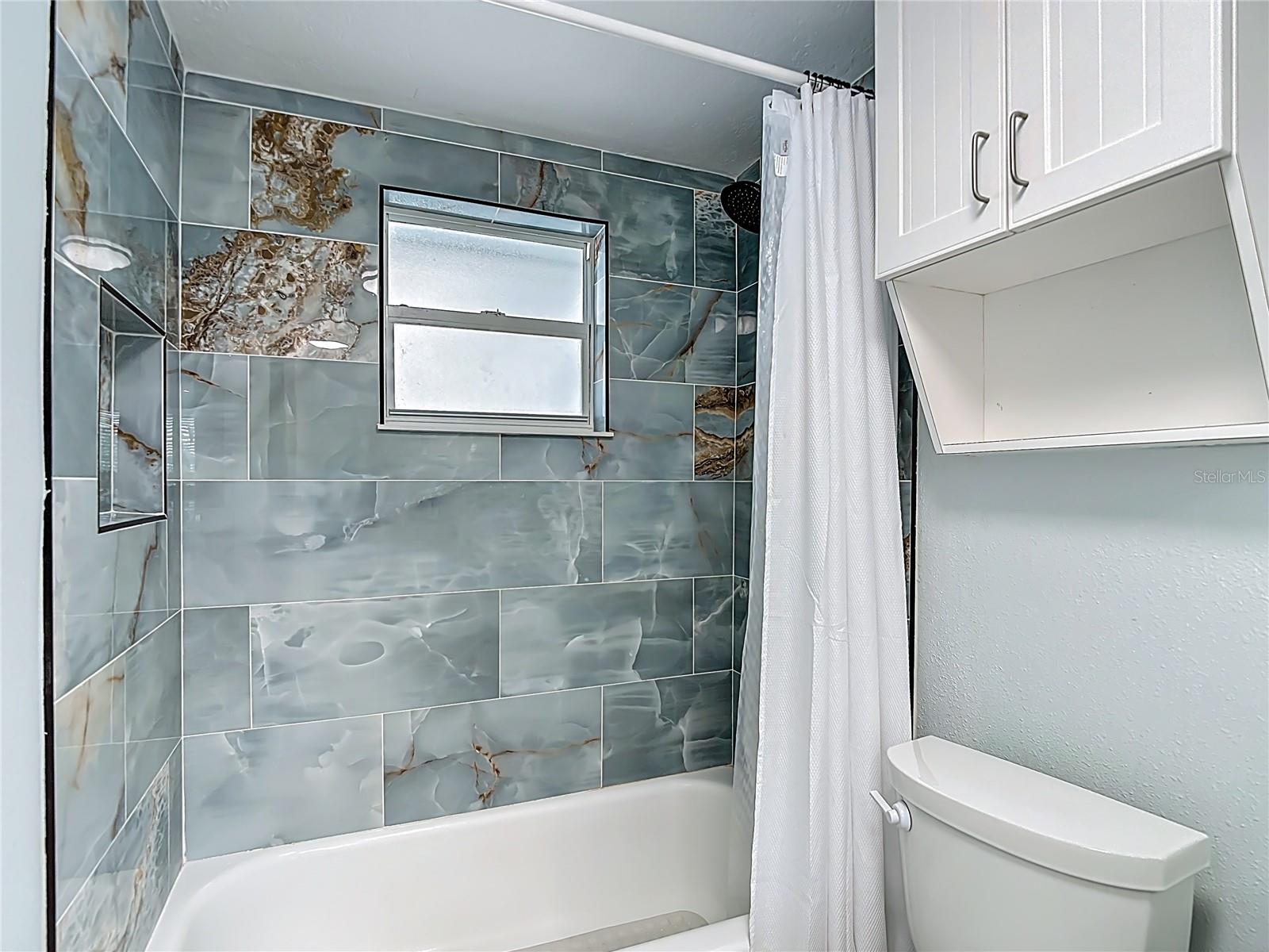 Image 35 of 58 For 4848 Shell Stream Boulevard