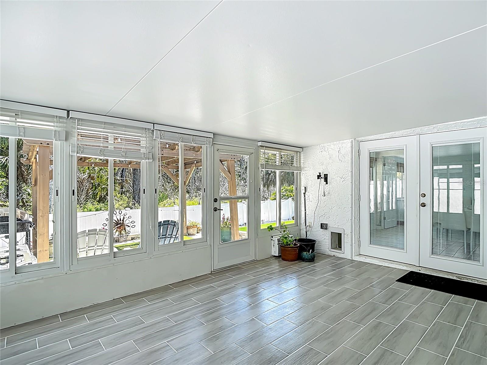 Image 36 of 58 For 4848 Shell Stream Boulevard