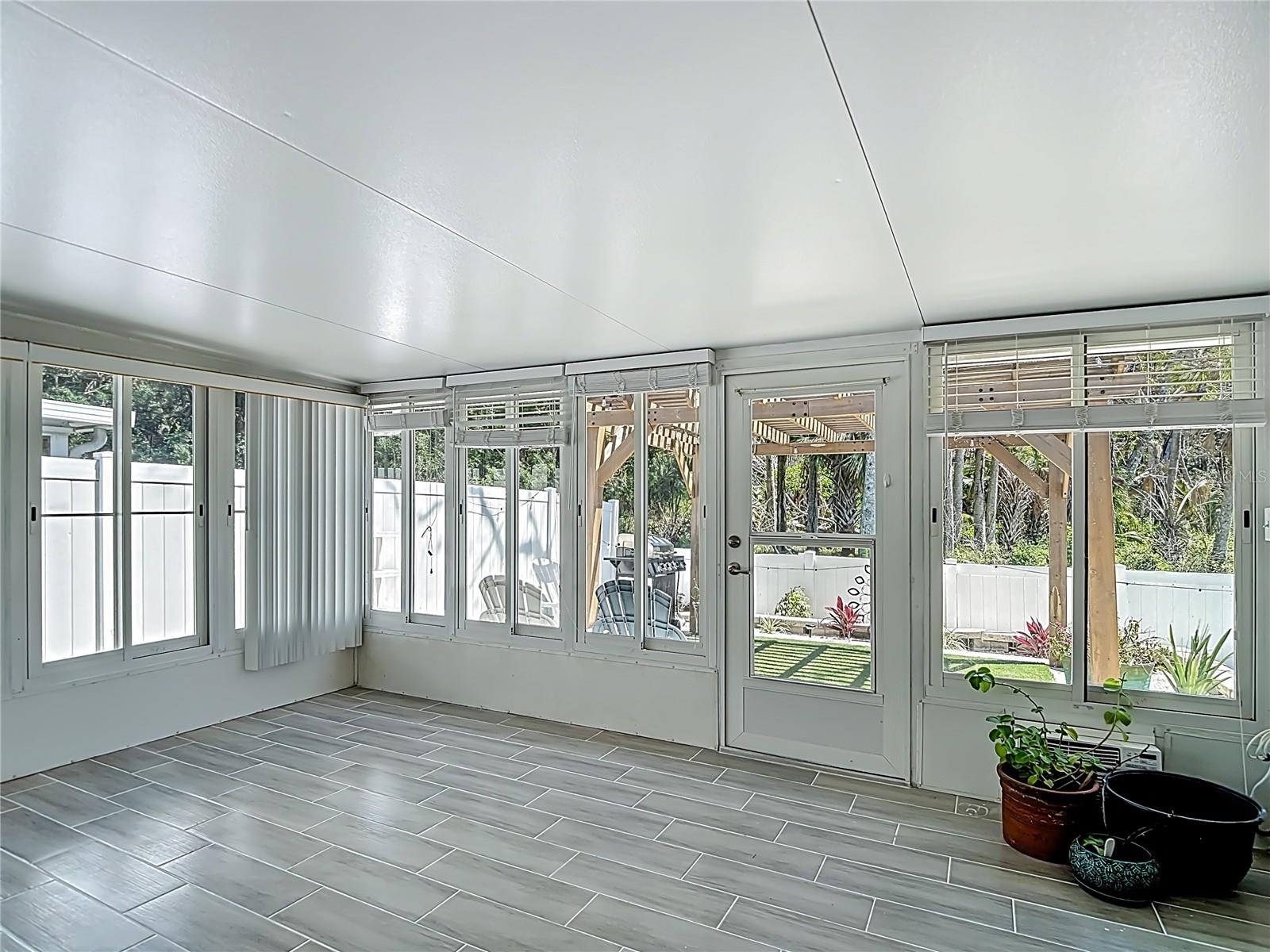 Image 37 of 58 For 4848 Shell Stream Boulevard