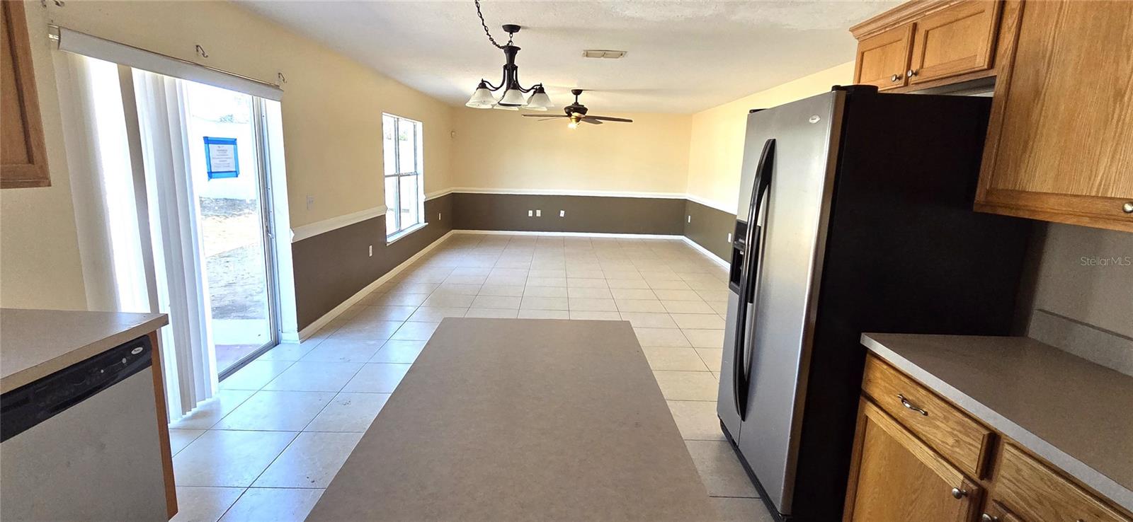Listing photo id 14 for 6082 Sunset Vista Drive
