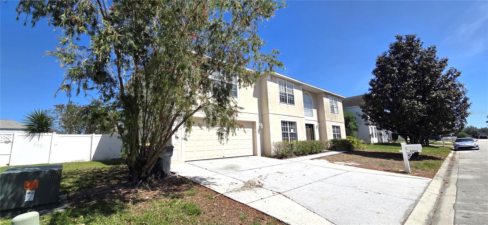Listing photo id 1 for 6082 Sunset Vista Drive