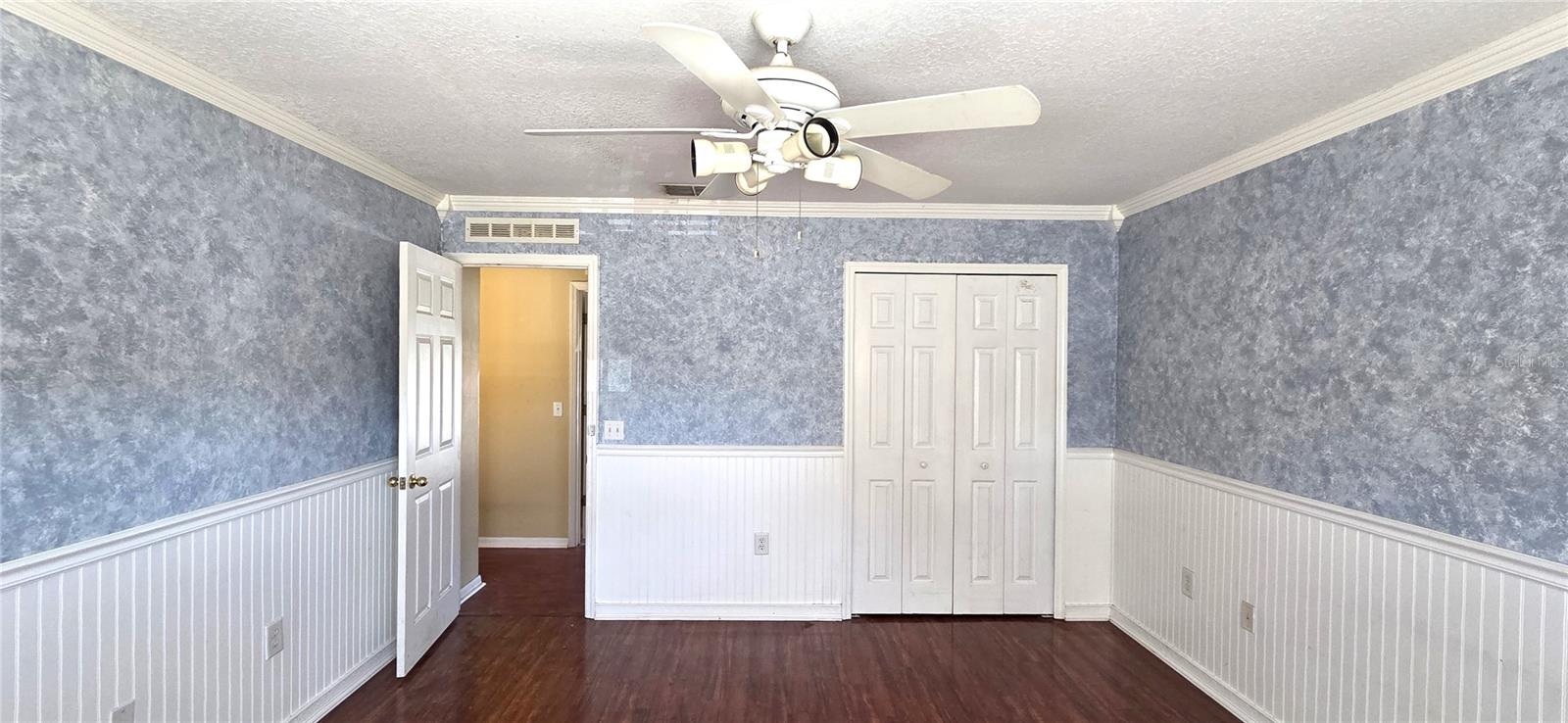 Listing photo id 44 for 6082 Sunset Vista Drive