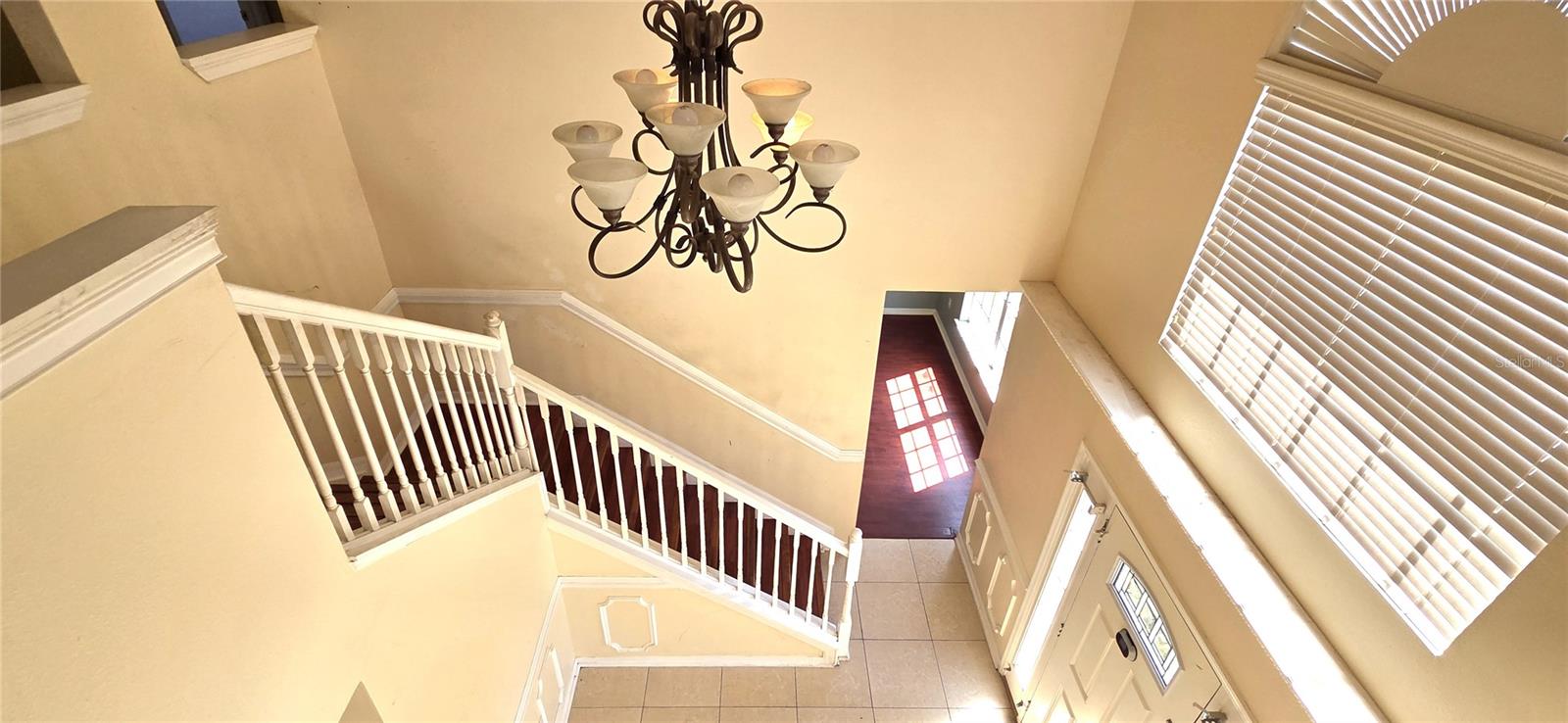 Listing photo id 3 for 6082 Sunset Vista Drive