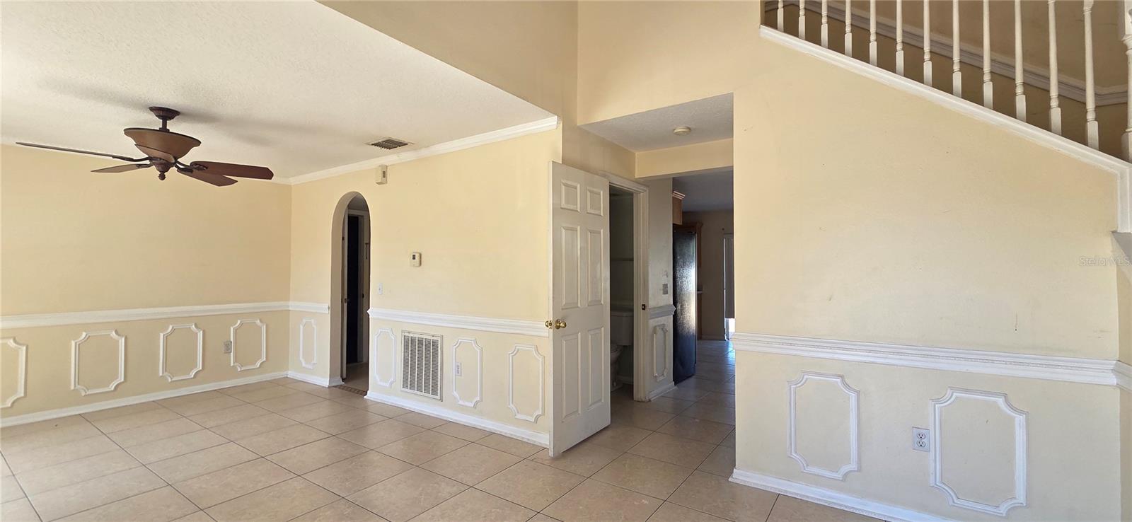 Listing photo id 6 for 6082 Sunset Vista Drive