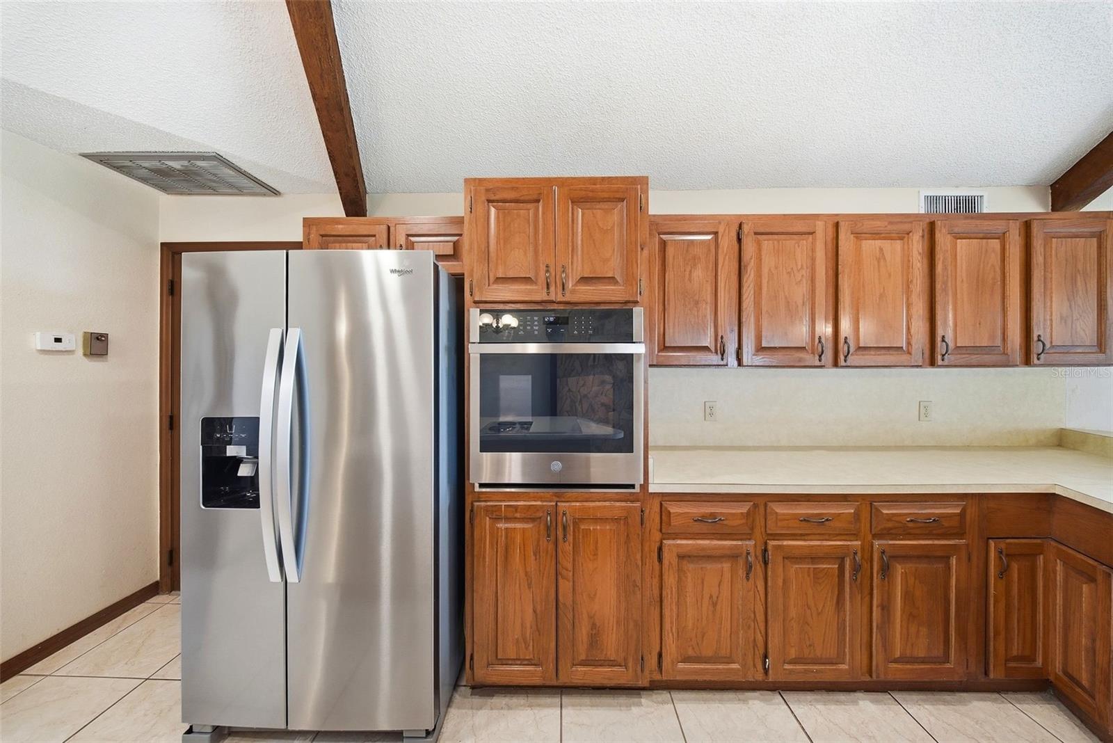 Image 14 of 44 For 410 Ramona Avenue