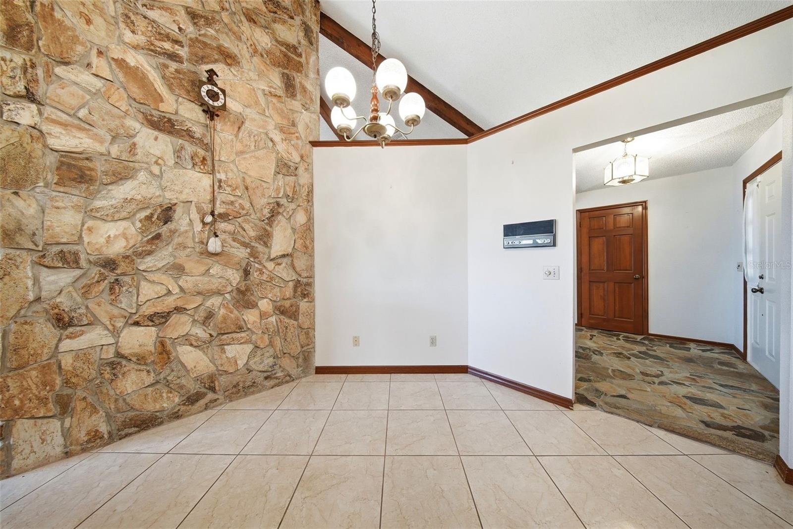 Image 15 of 44 For 410 Ramona Avenue