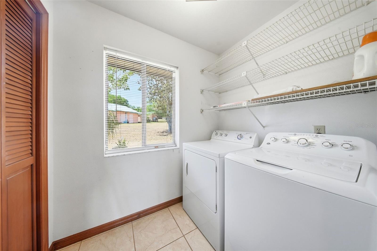 Image 26 of 44 For 410 Ramona Avenue