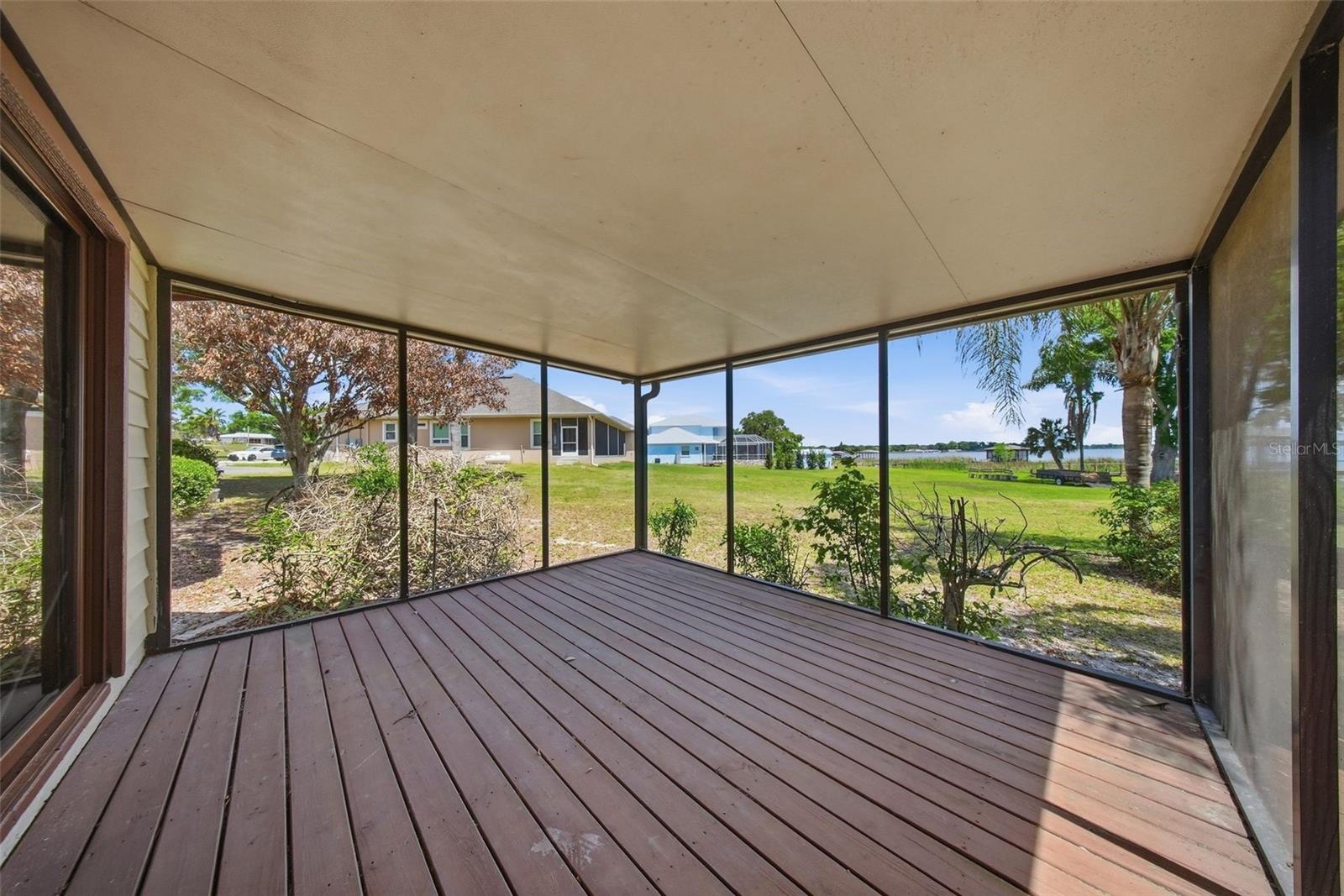 Image 28 of 44 For 410 Ramona Avenue