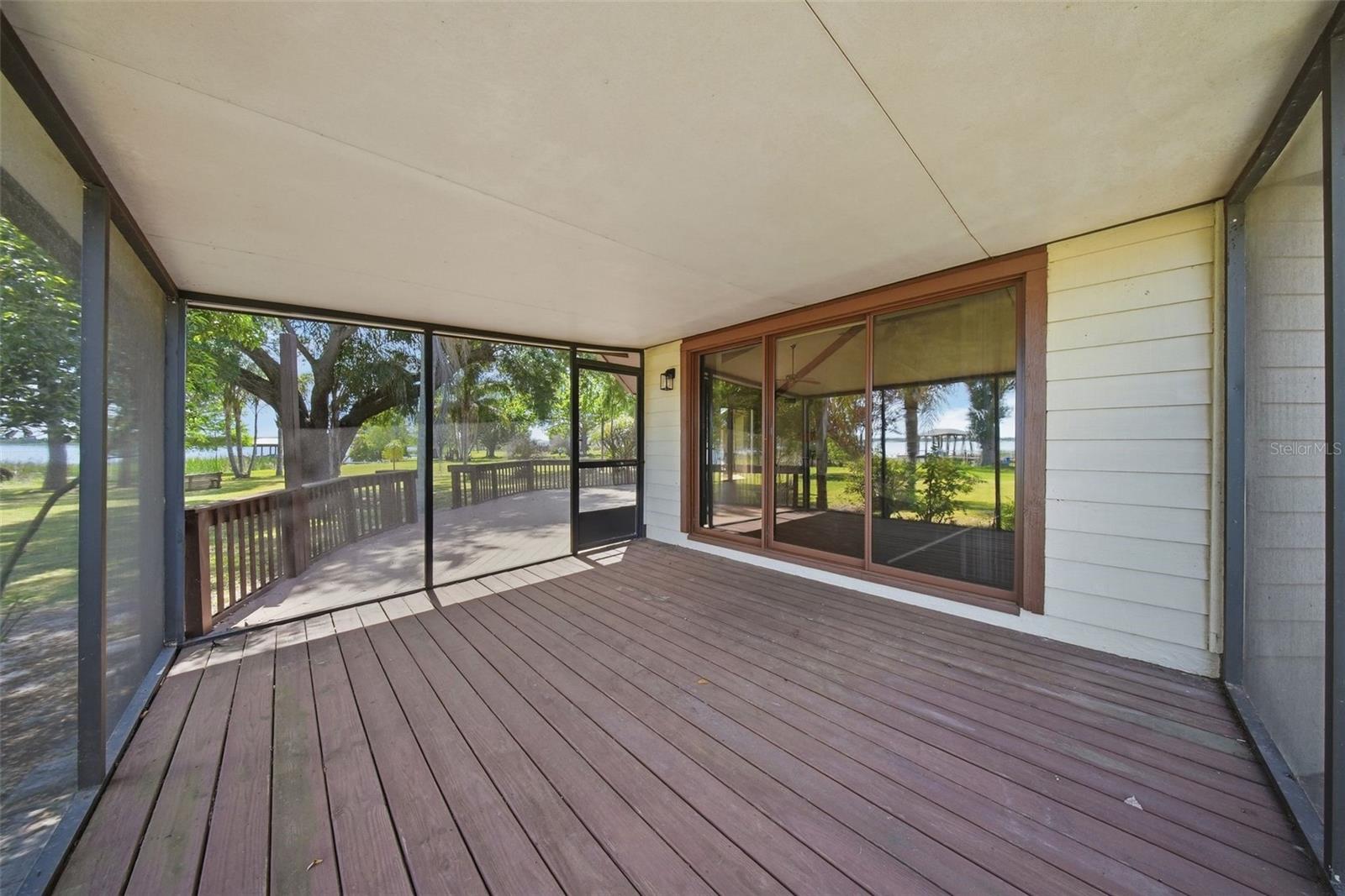 Image 29 of 44 For 410 Ramona Avenue