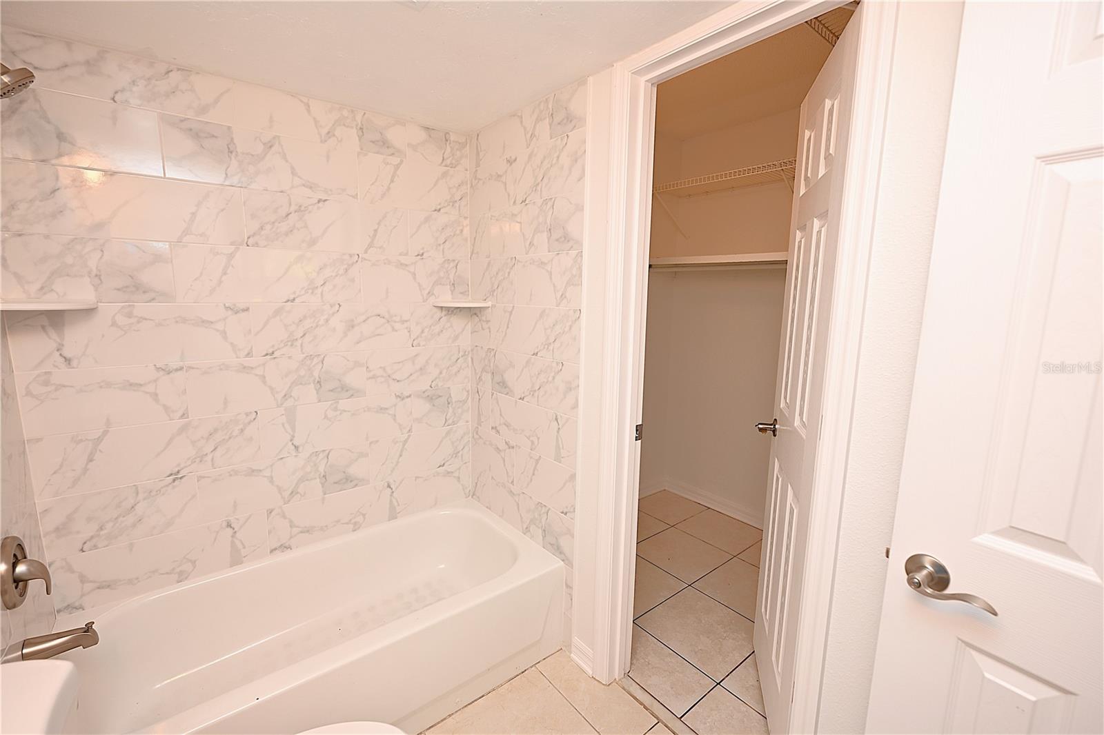 Image 20 of 28 For 141 Fernery Road D1