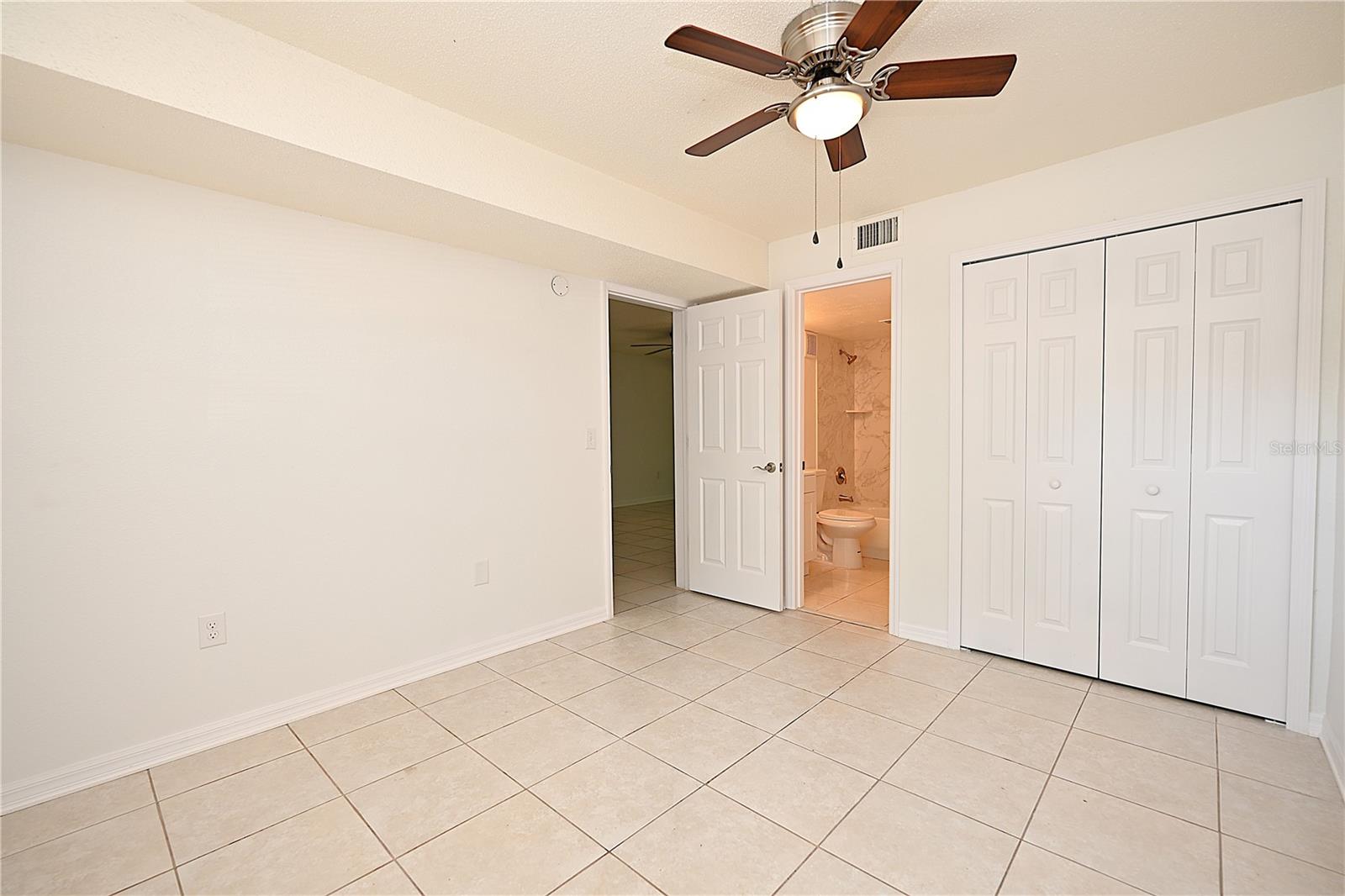 Image 23 of 28 For 141 Fernery Road D1