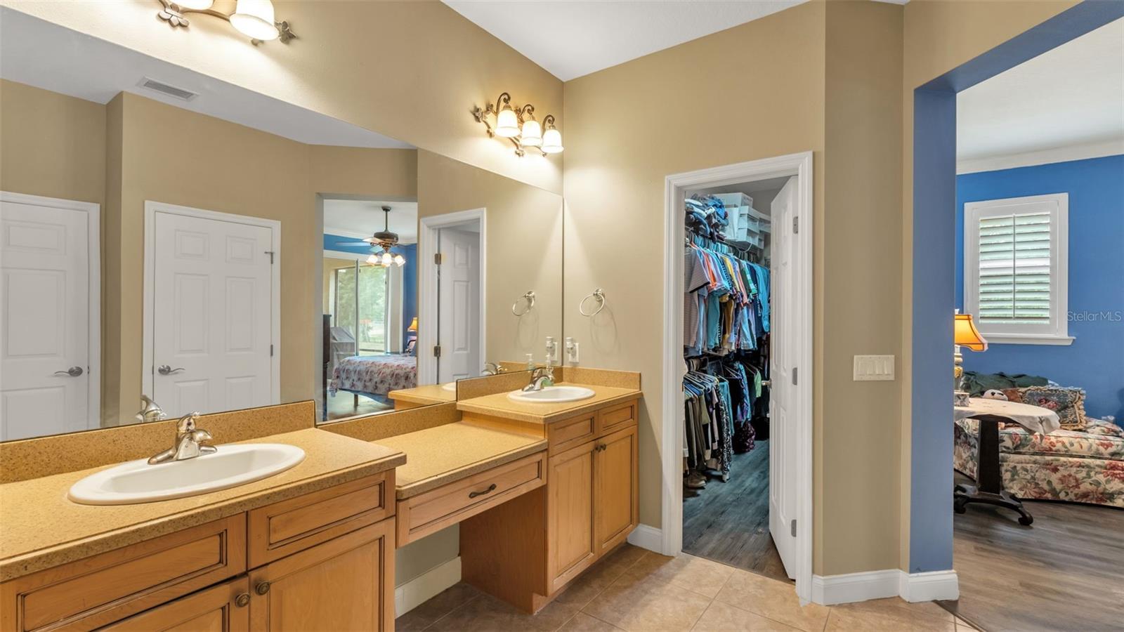 Image 22 of 50 For 3940 Sunnywood Circle