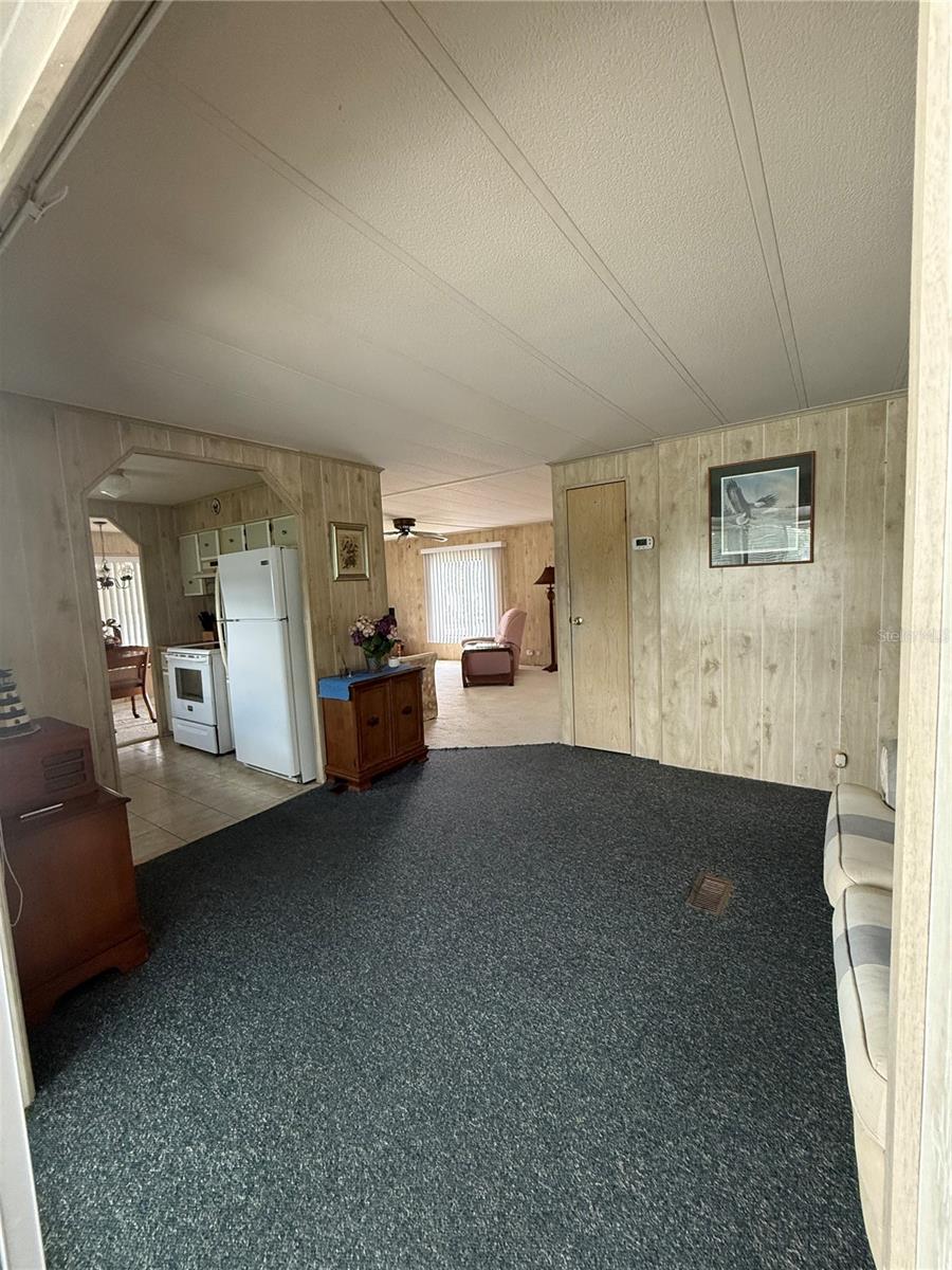 Image 12 of 26 For 2055 Floral Avenue 175