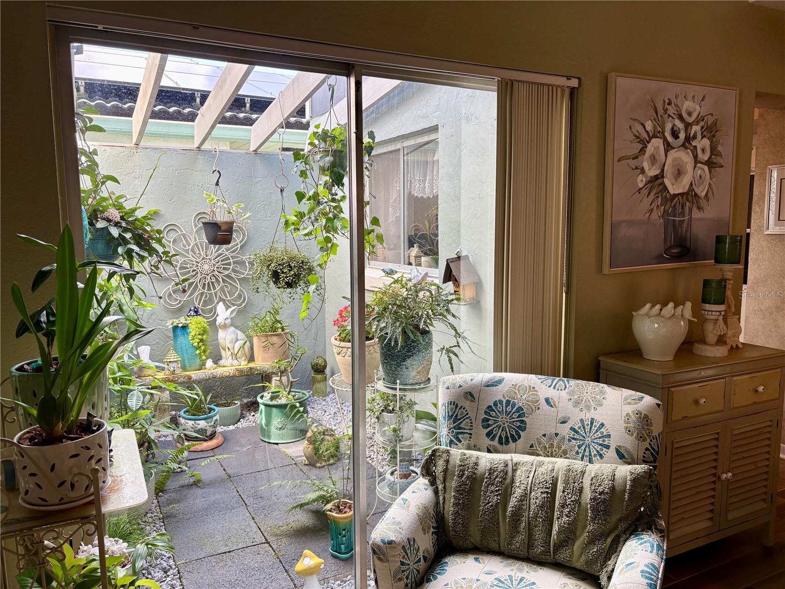 Image 12 of 39 For 277 Mariposa