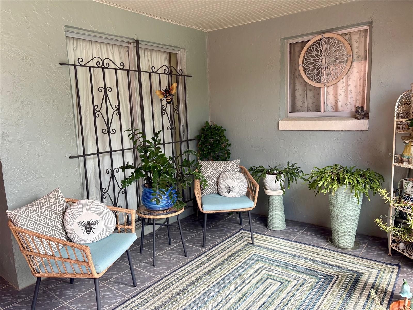 Image 4 of 39 For 277 Mariposa