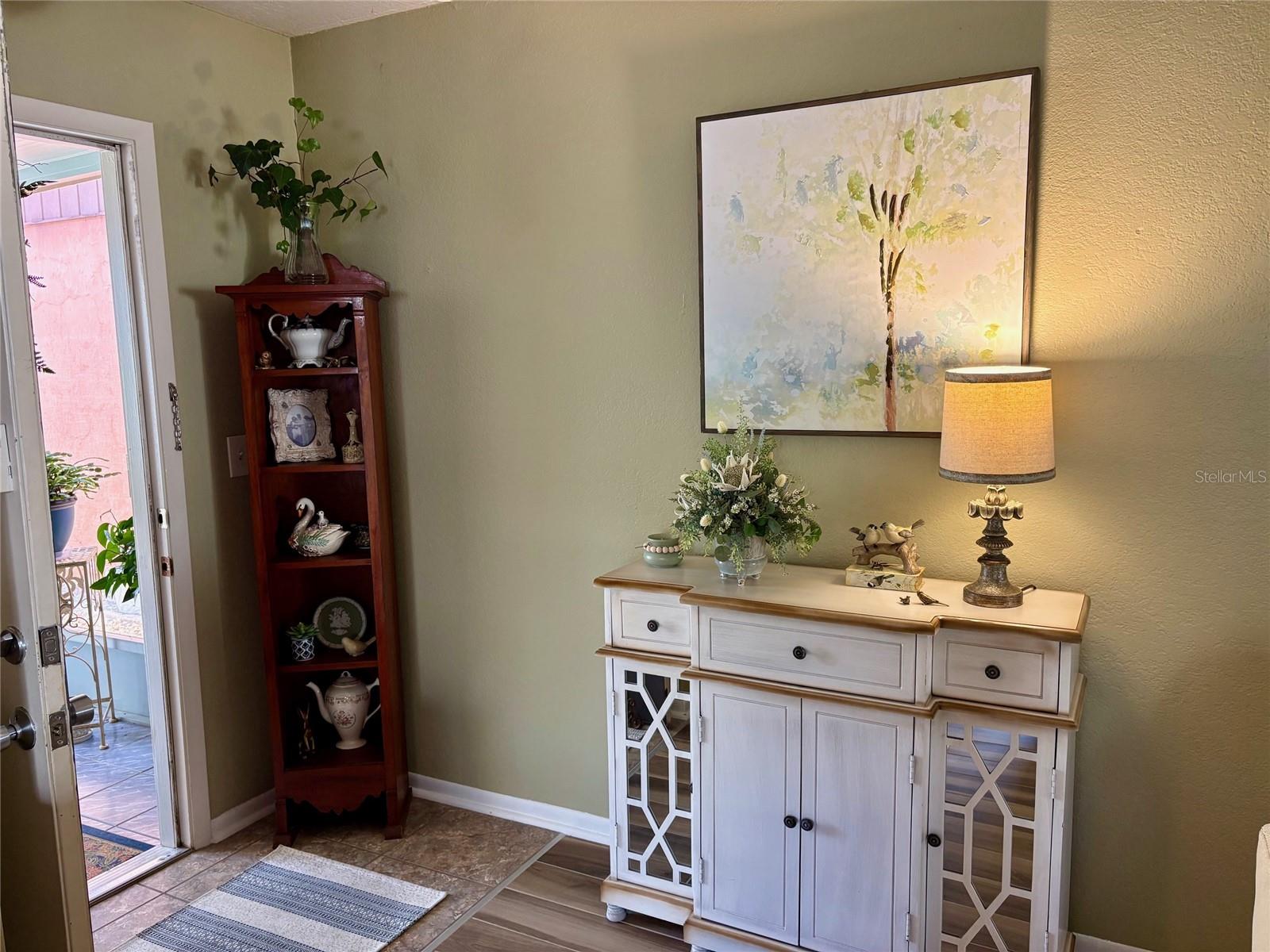 Image 7 of 39 For 277 Mariposa