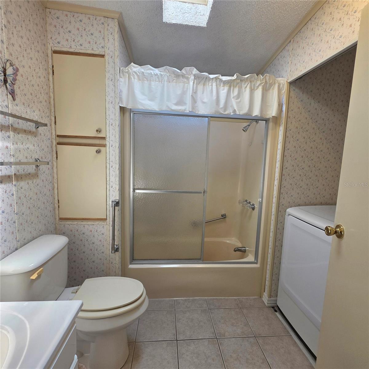 Image 13 of 43 For 6114 Grand Oaks Drive Se