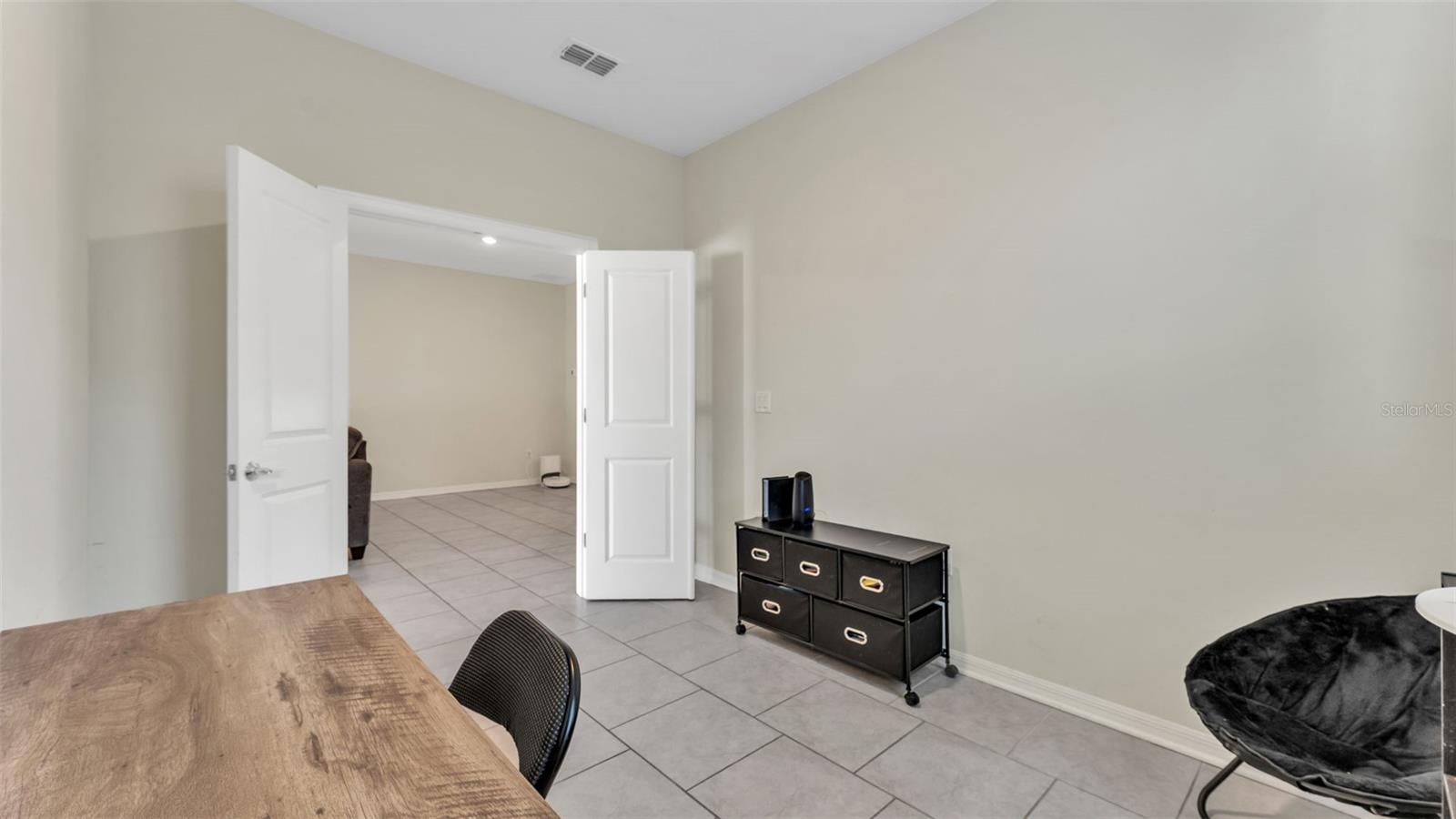 Image 22 of 45 For 163 Pershing Street