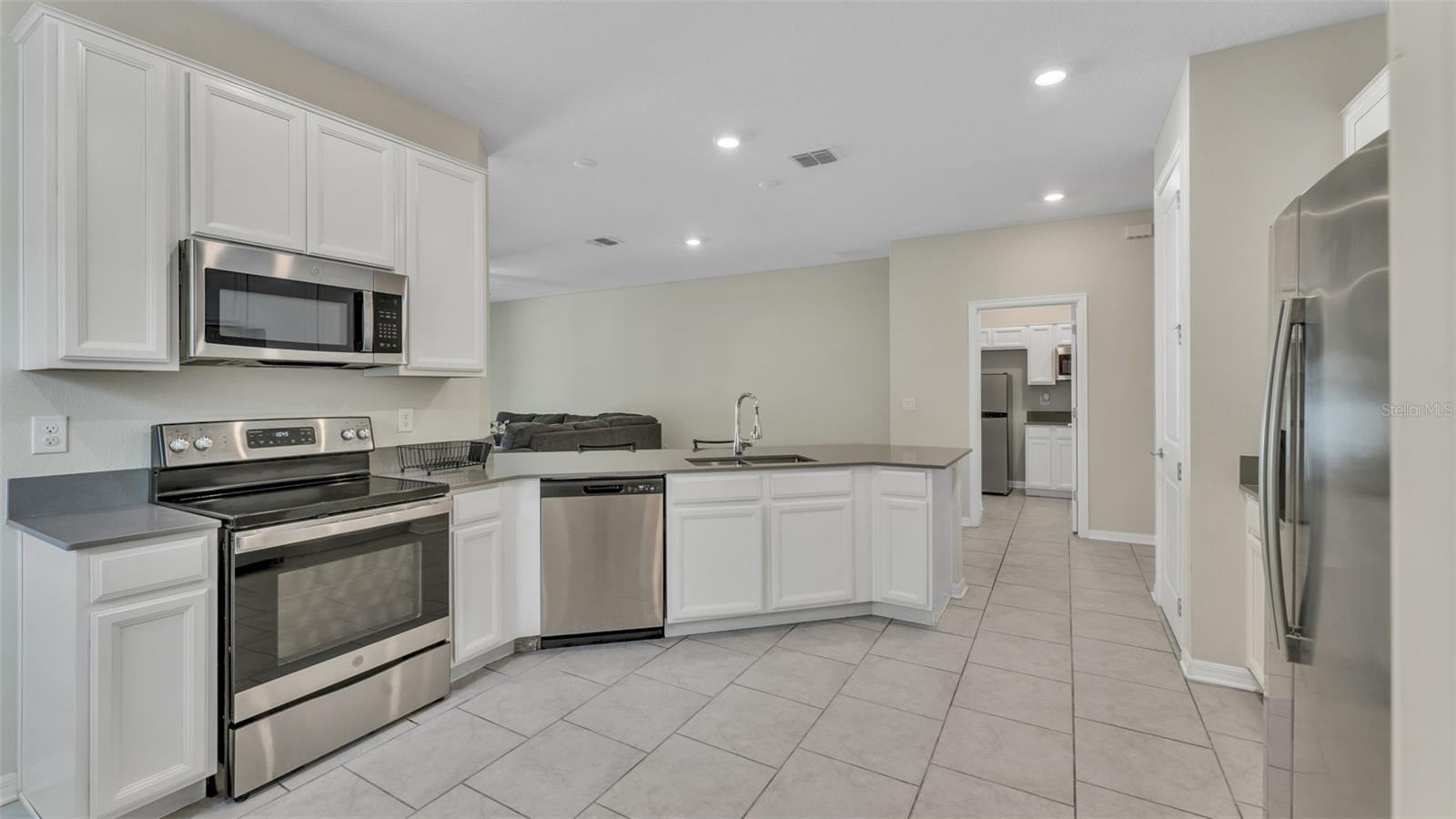 Image 9 of 45 For 163 Pershing Street