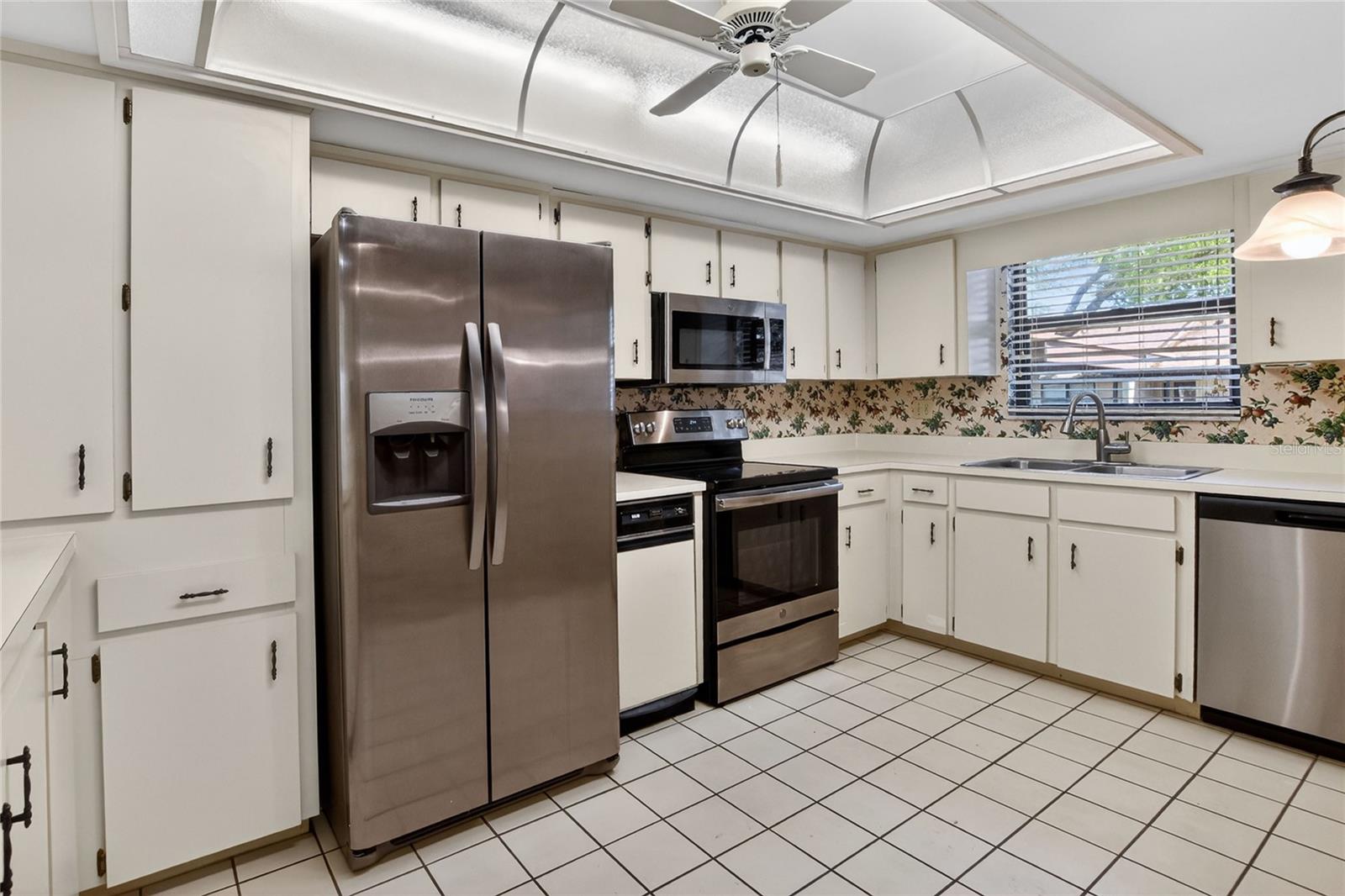 Image 16 of 49 For 2025 Sylvester Road H3