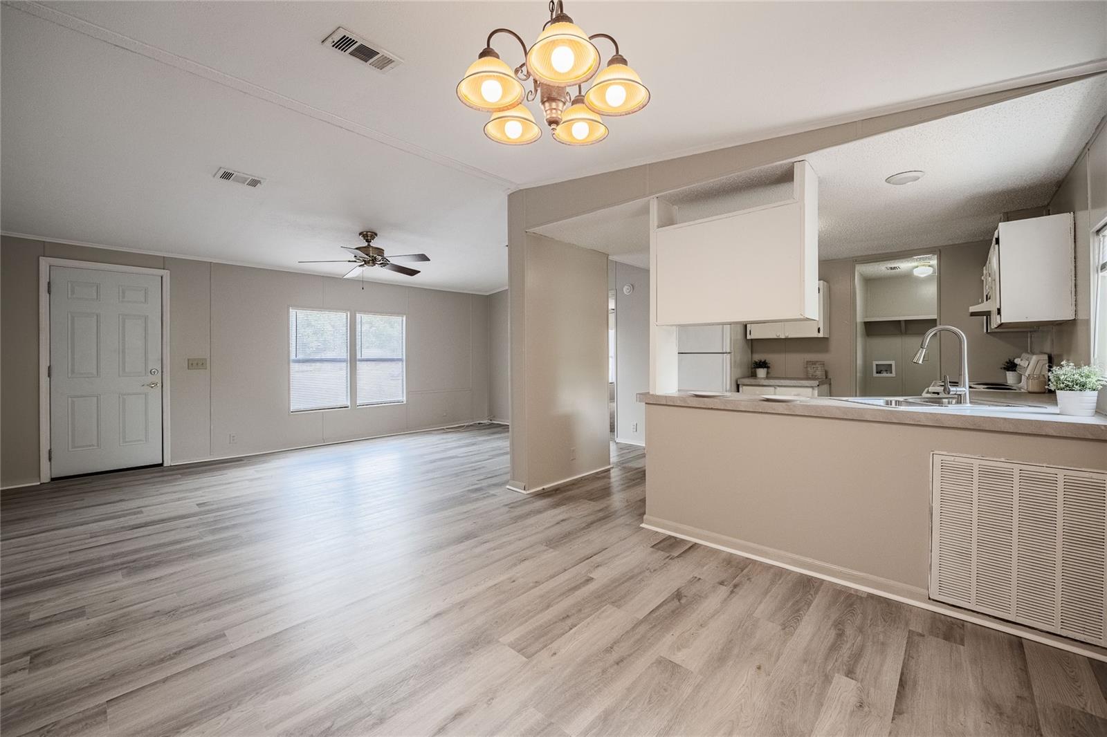 Image 13 of 36 For 5106 Meadow Grove Trail